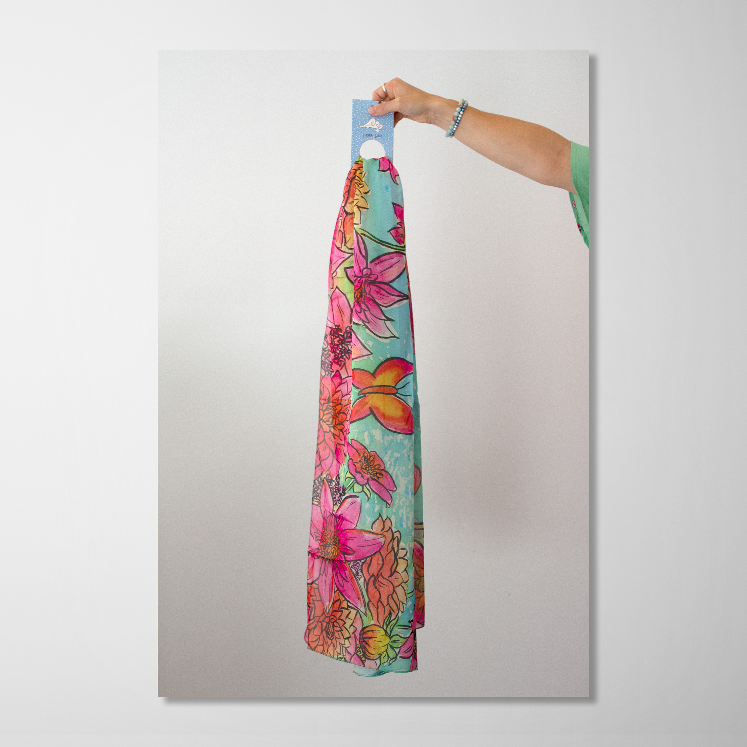 HL SCARF BLOOM 1 26